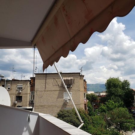 Leones Apartament Tirana Esterno foto